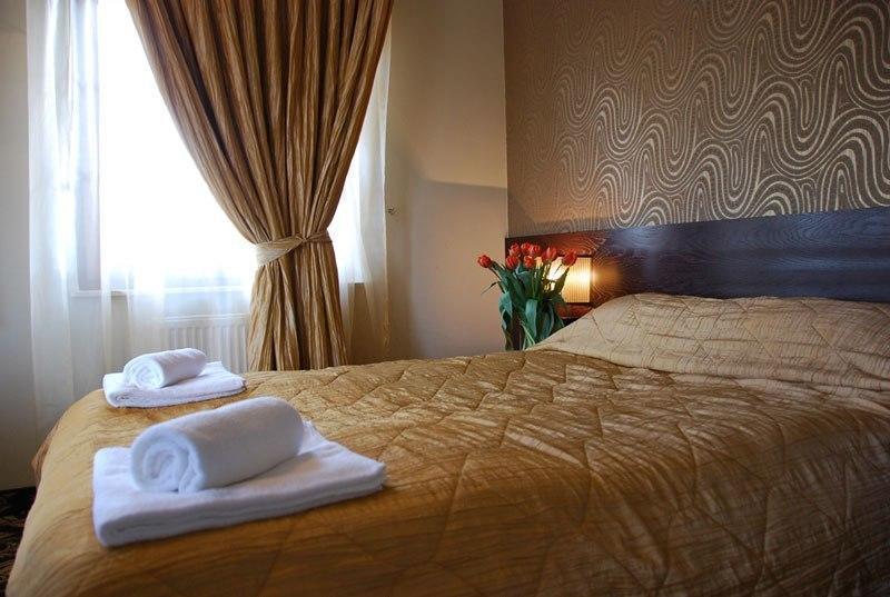 Hotel Sloneczny Brzeg Biskupiec  Bilik gambar