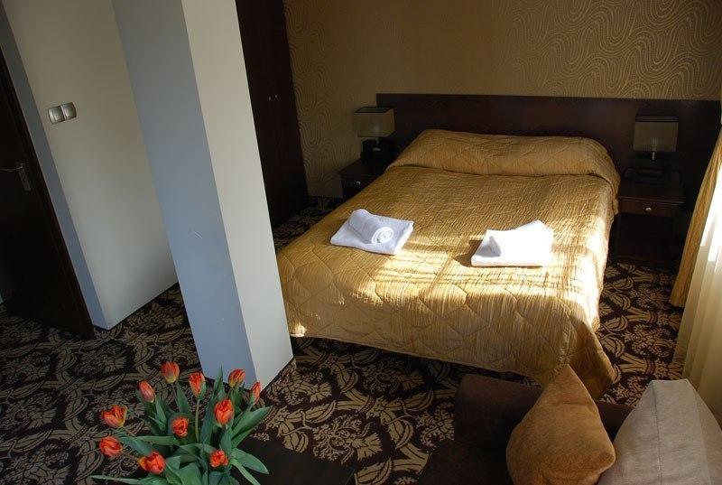 Hotel Sloneczny Brzeg Biskupiec  Bilik gambar